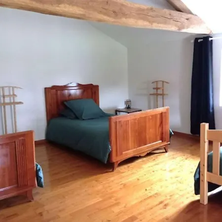 Le Grand Puy Loup, Proche Puydufou * Saint-Amand-sur-Sevre