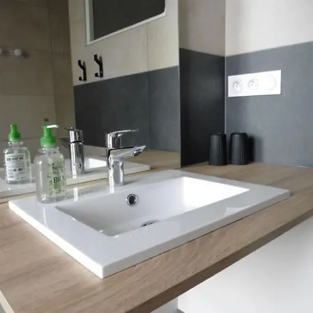 Le Grand Puy Loup, Proche Puydufou * Saint-Amand-sur-Sevre