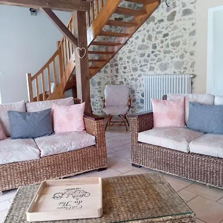 Дом отдыха Le Grand Puy Loup *